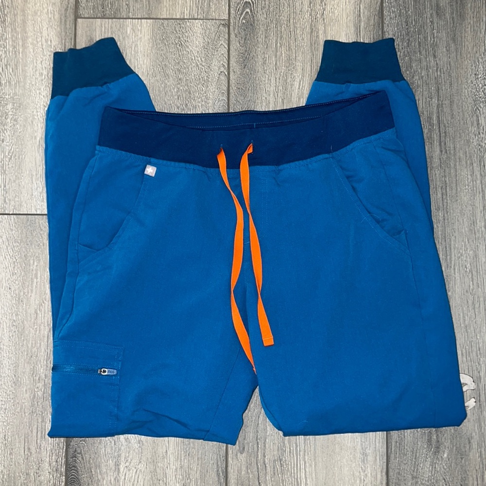 Size small teal Zamora figs jogger
